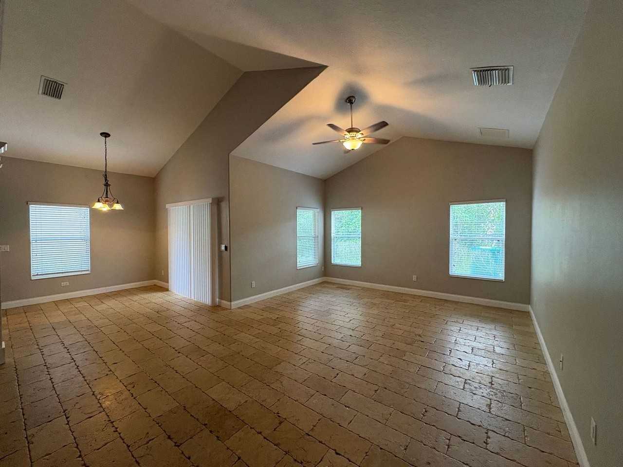 6931 Lucca St - Photo 6 of 50