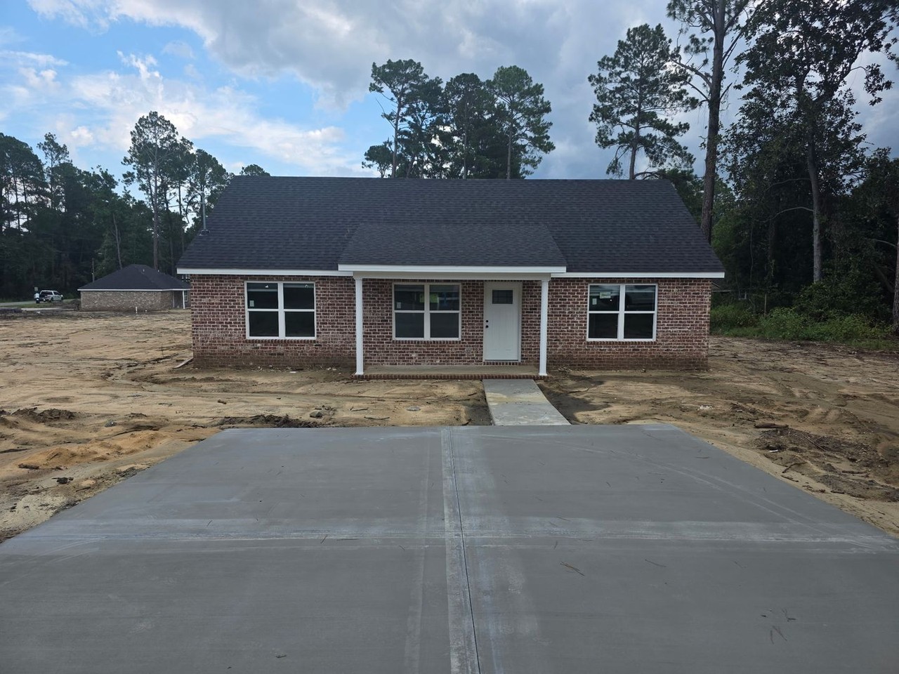 111 Holly Hill Dr - Photo 2 of 18