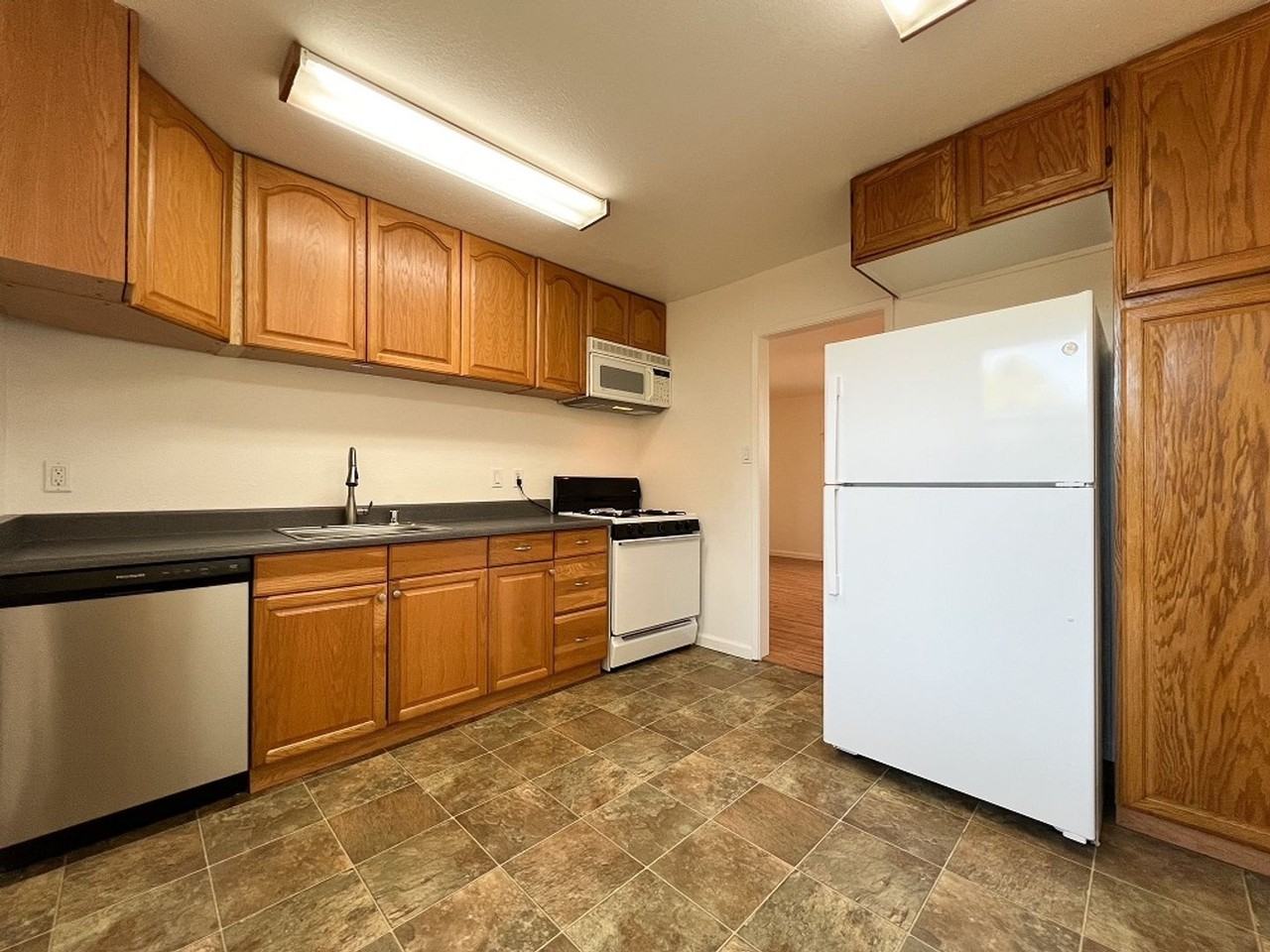 1399 Spruce St - Photo 7 of 19