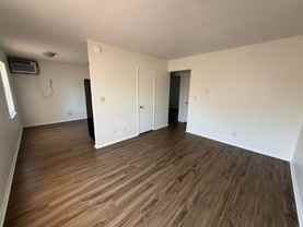 2824 E Memorial Dr - Photo 1 of 1