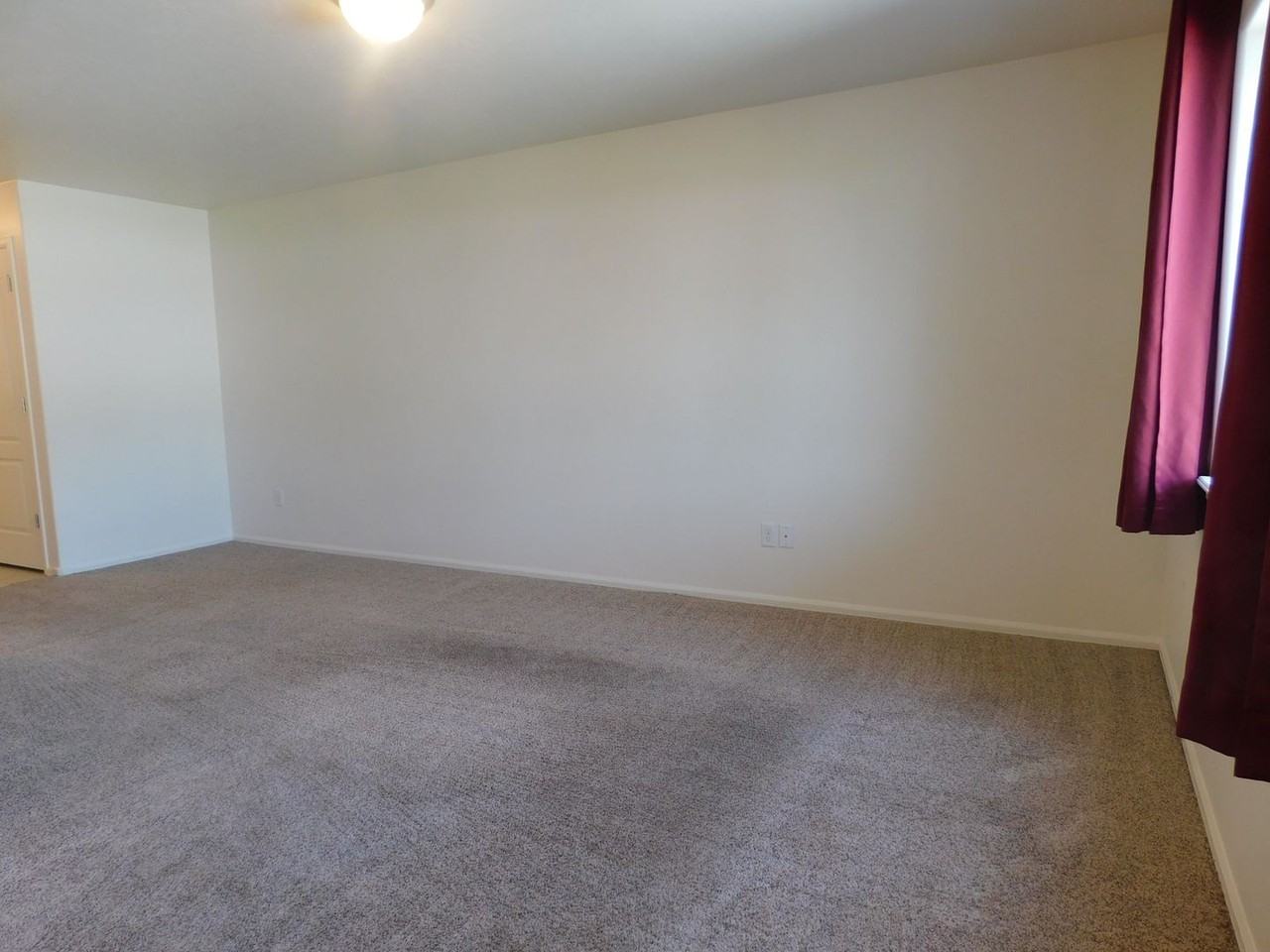 2464 Ajay Ave - Photo 4 of 16