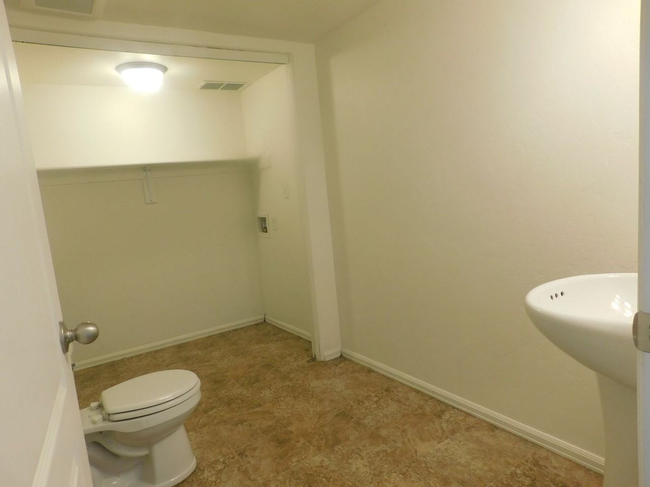 2464 Ajay Ave - Photo 7 of 16