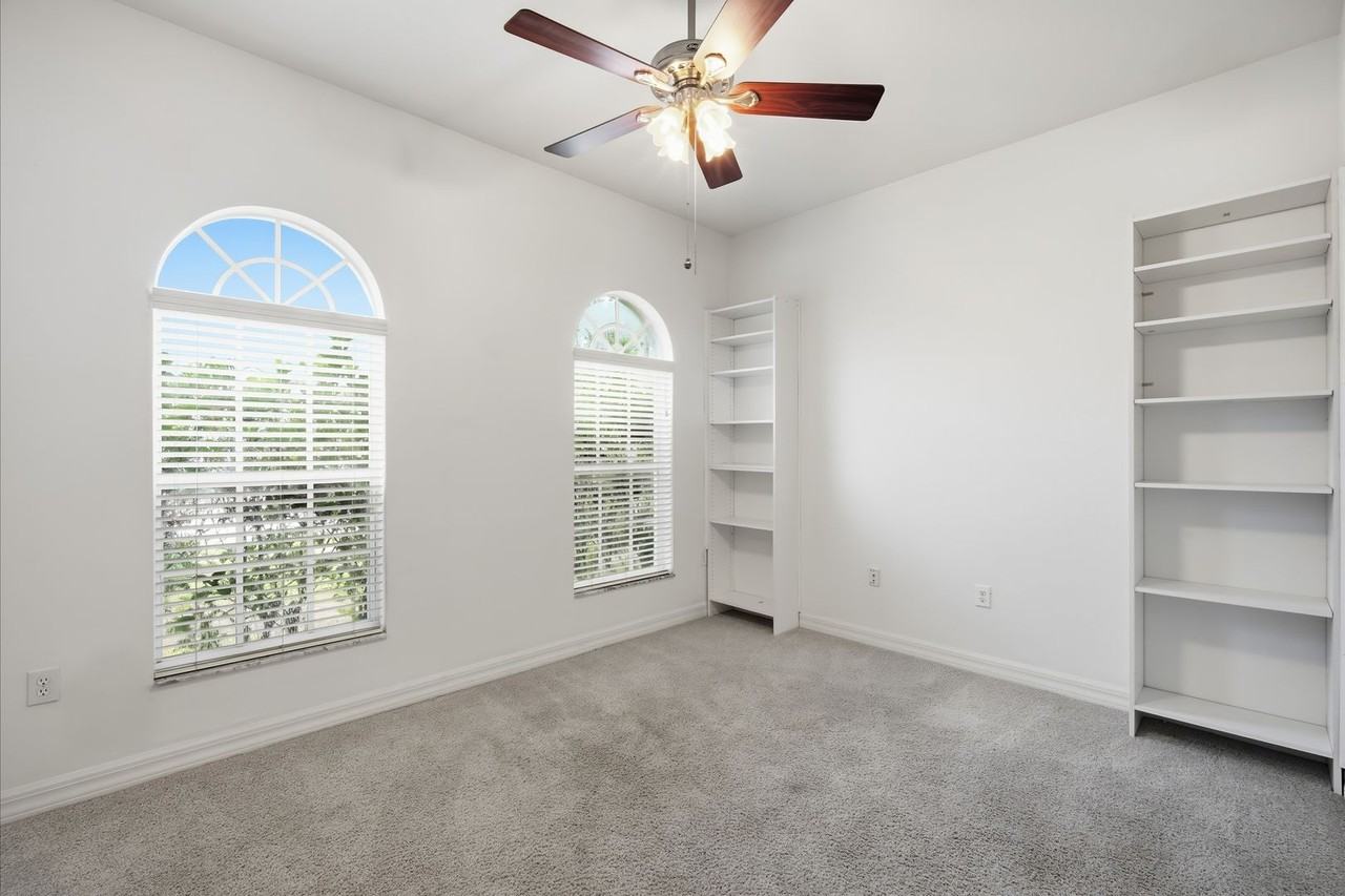 34421 Blue Ash Ct - Photo 4 of 29
