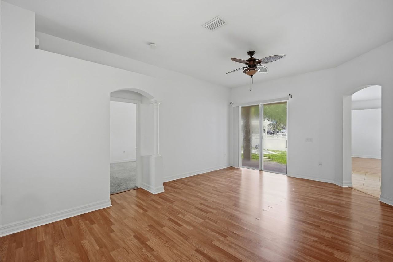 34421 Blue Ash Ct - Photo 5 of 29