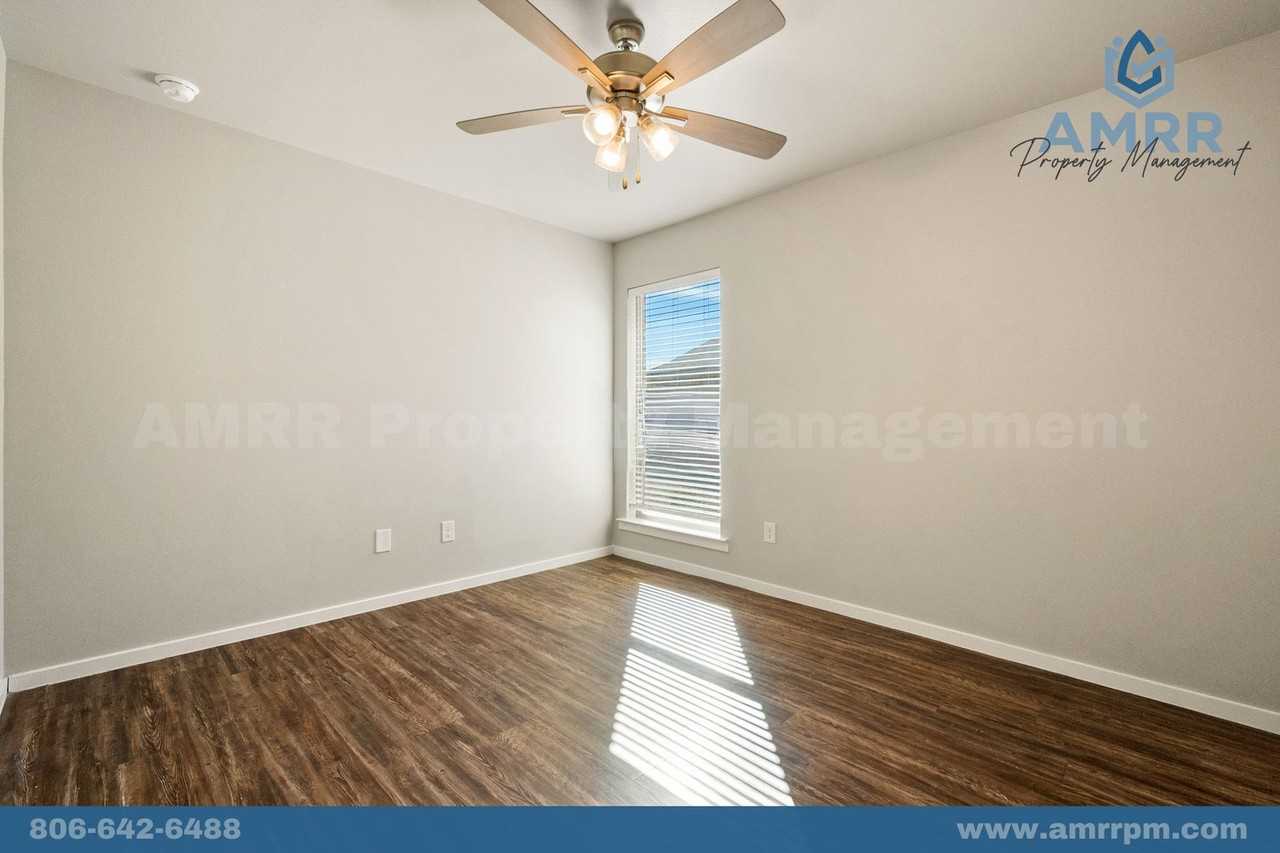 2107 Kirksey Ave - Photo 3 of 26