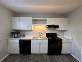 featured image of 903 Mimosa Heights Dr