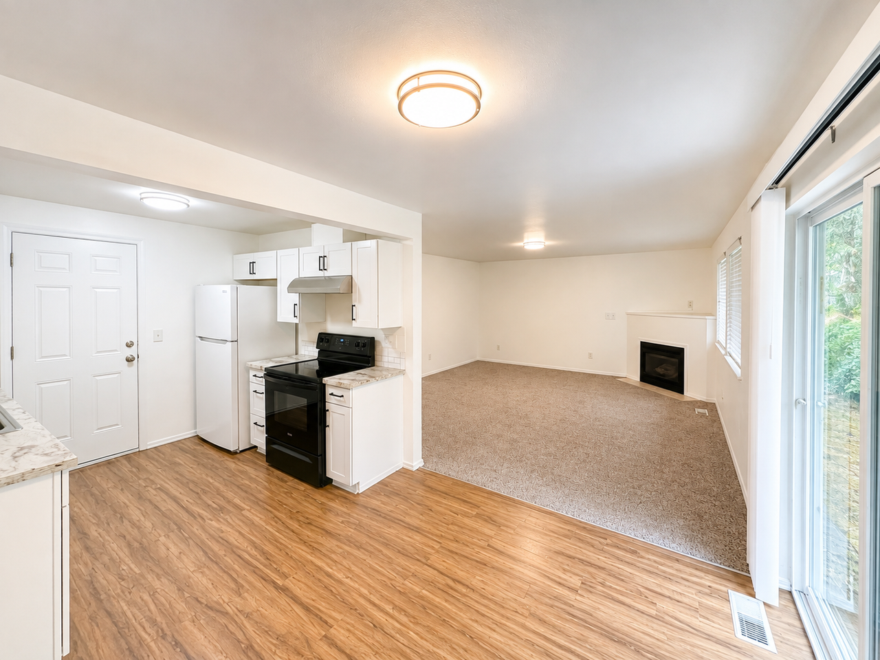 7320 163rd St E - Photo 3 of 10