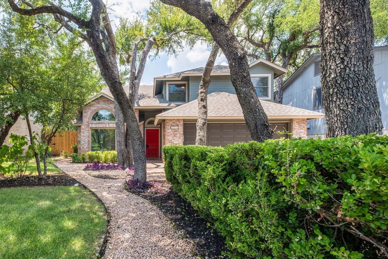 12810 Blackfoot Trl - Photo 3 of 27