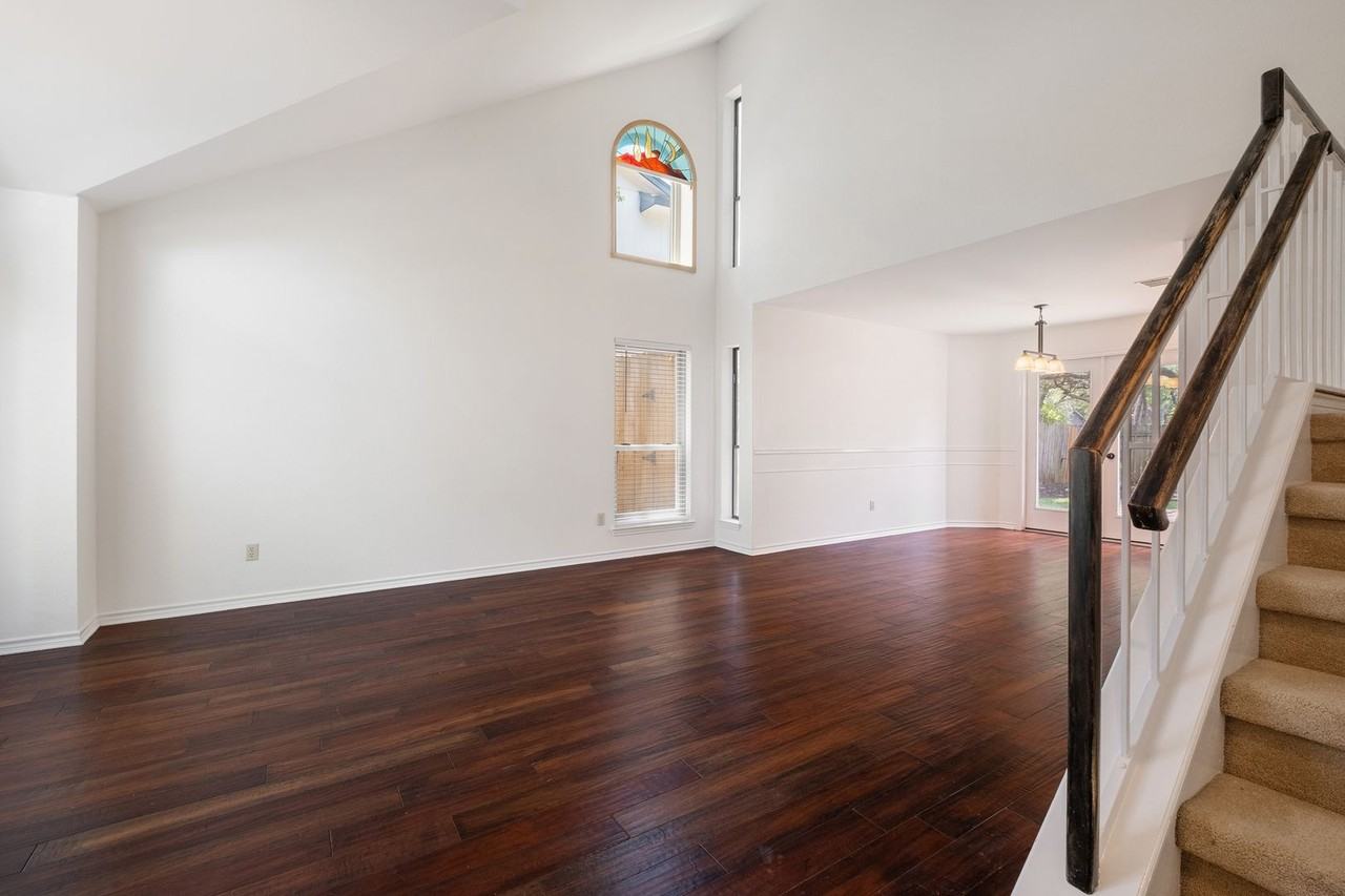 12810 Blackfoot Trl - Photo 4 of 27