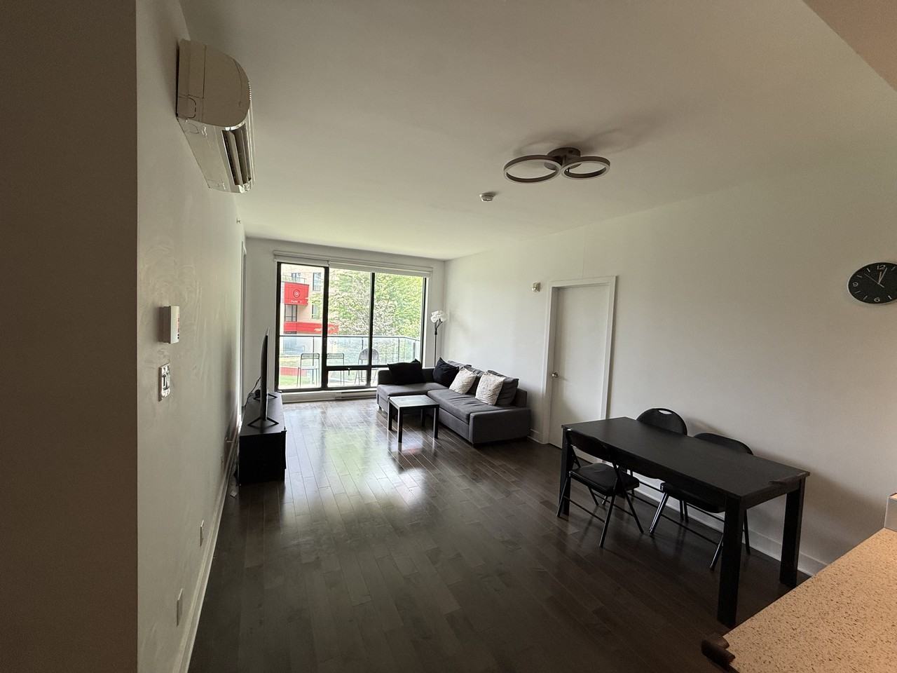 7361 Avenue Victoria #202 - Photo 6 of 25