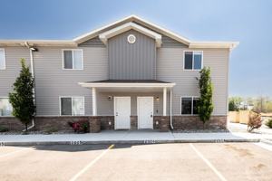 featured image of 2015 Lawrence Ln #2006