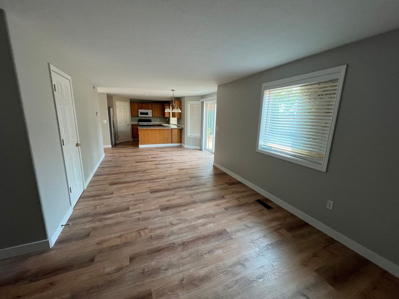 916 Nw 148th St - Photo 7 of 18