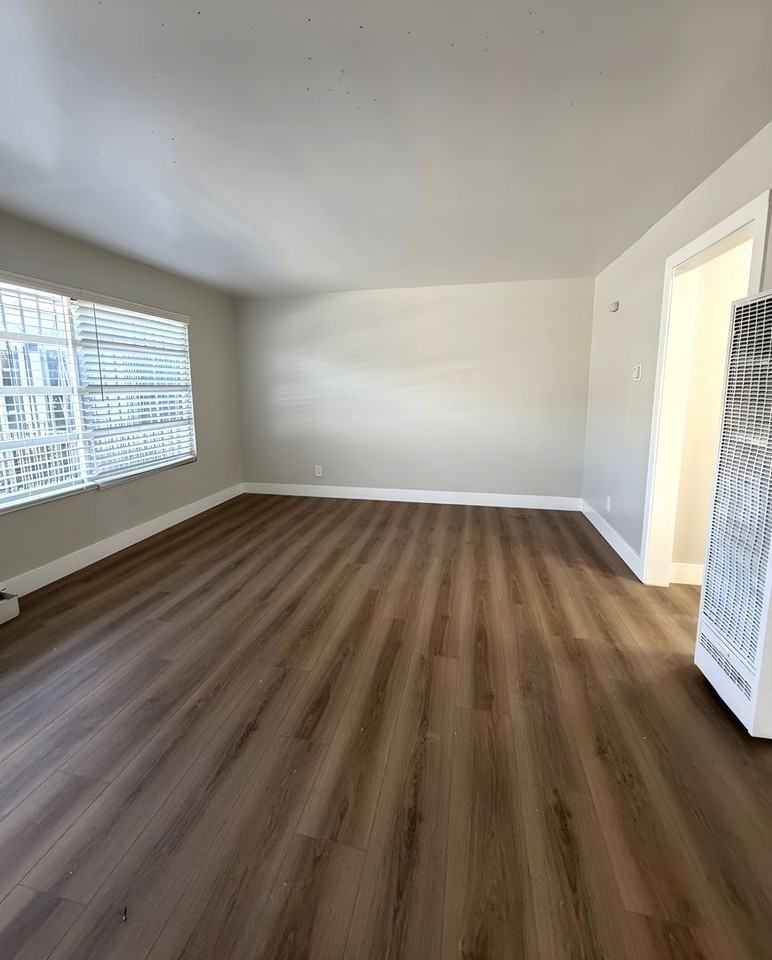 6500 S. Western Ave. - Photo 3 of 13