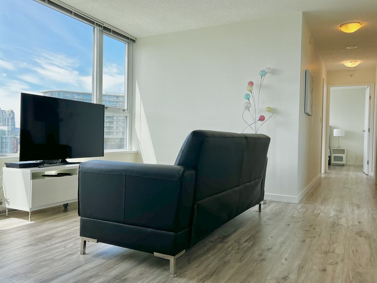 33 Smithe Street #2805 - Photo 3 of 24