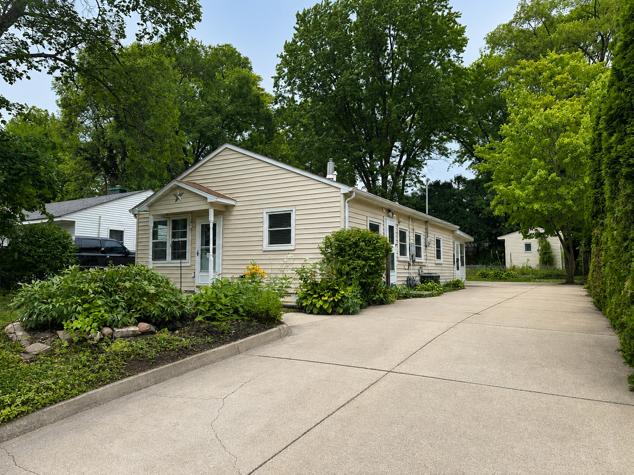 4318 Sheffield Rd - Photo 2 of 20