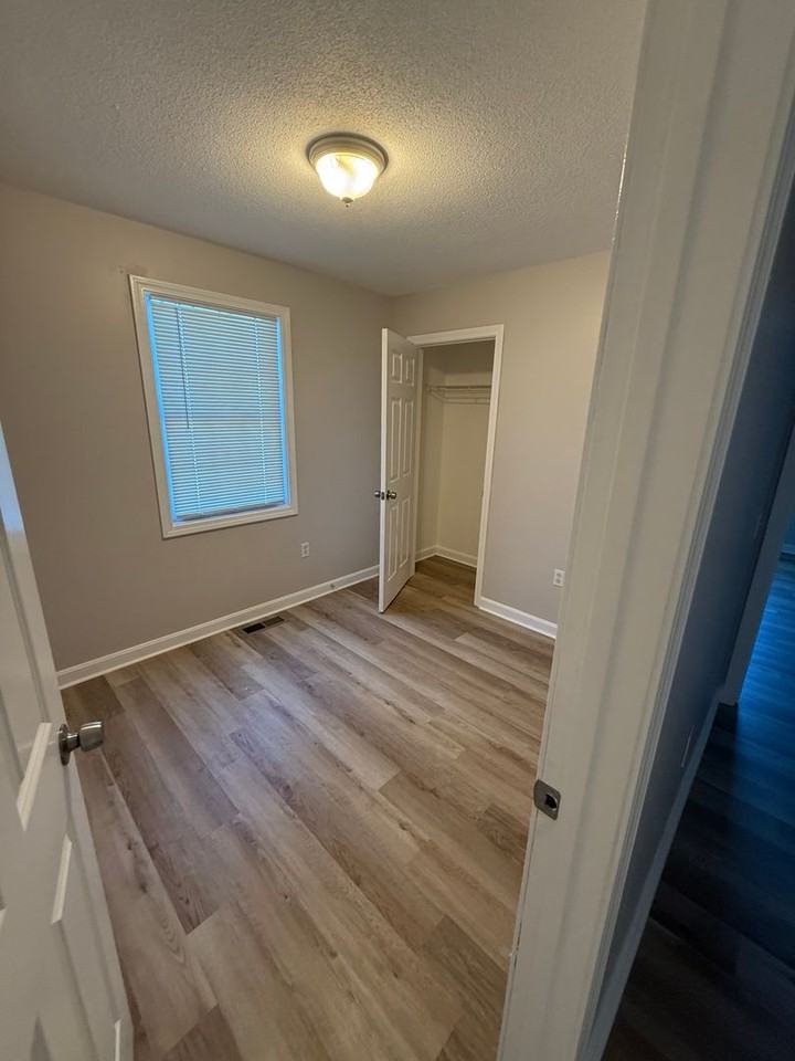825 Worthington St - Photo 7 of 21