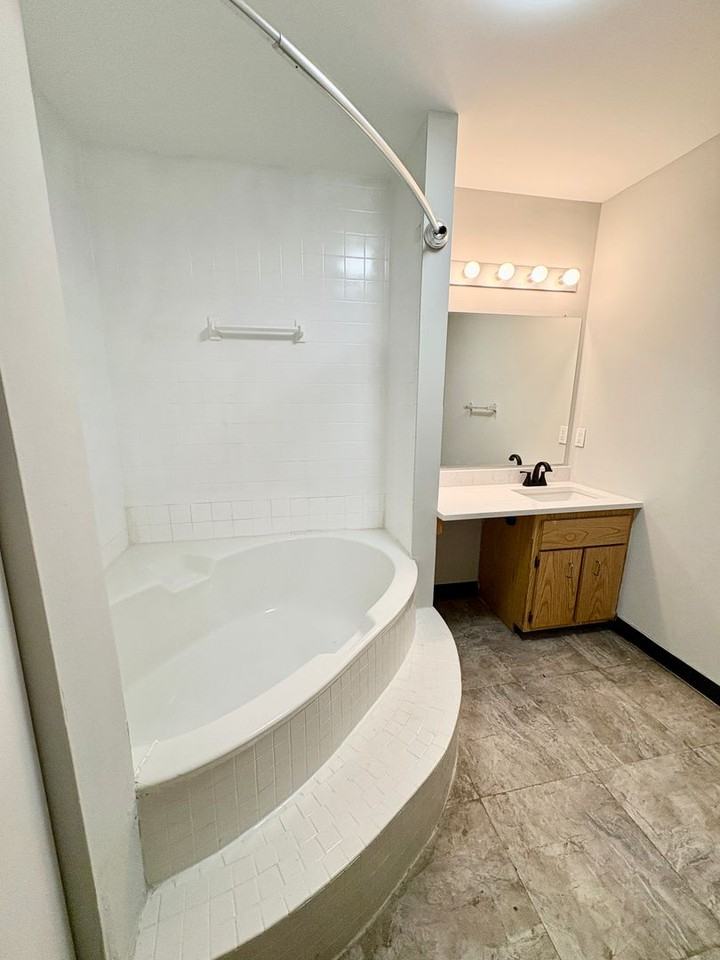 Soulard Spaces - Photo 4 of 14