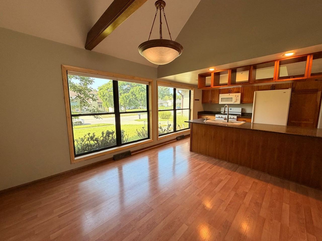 1795 Forest Lake Dr Se - Photo 4 of 21