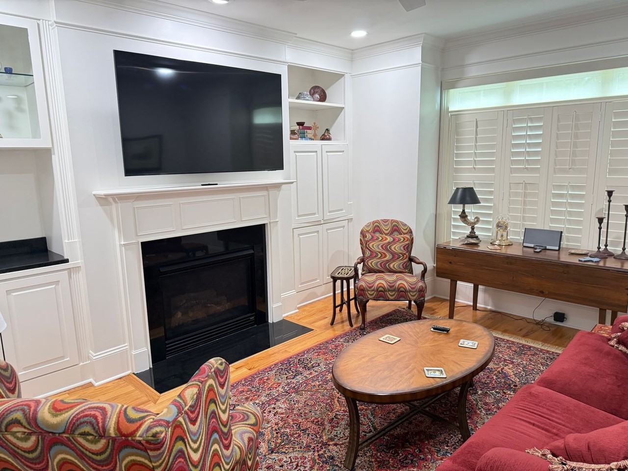 421 Spring St - Photo 3 of 24