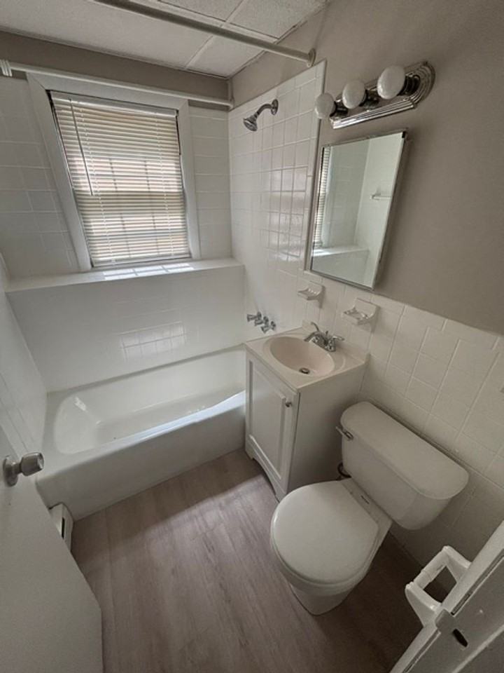 139-145 White St - Photo 3 of 12