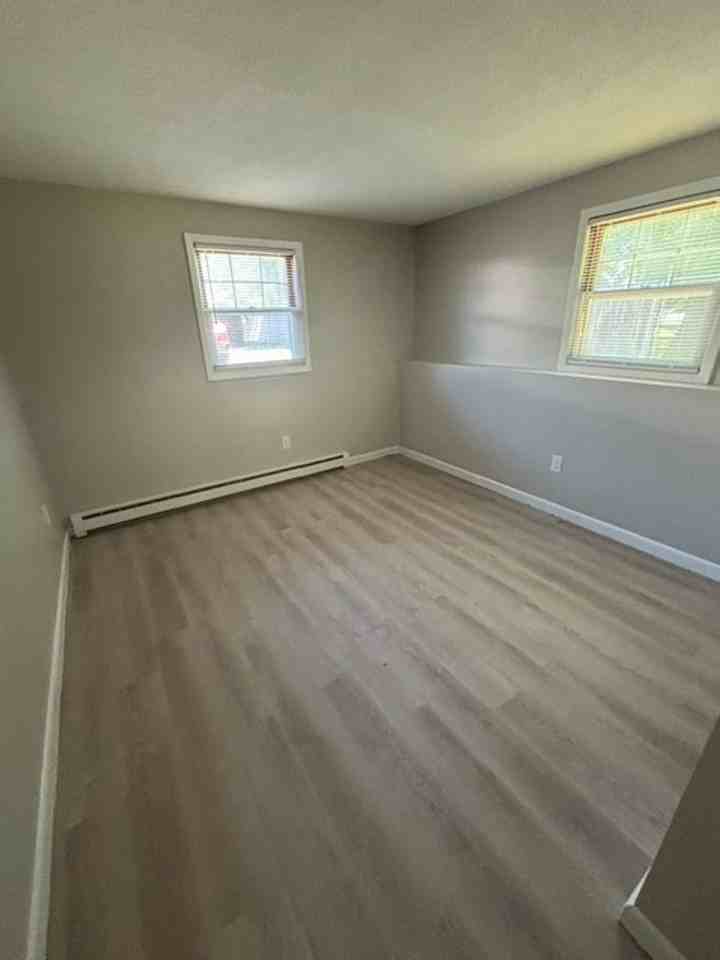 139-145 White St - Photo 5 of 12