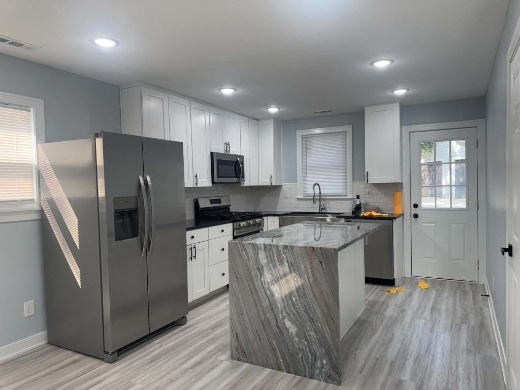 2813 S 48th St - Photo 5 of 28