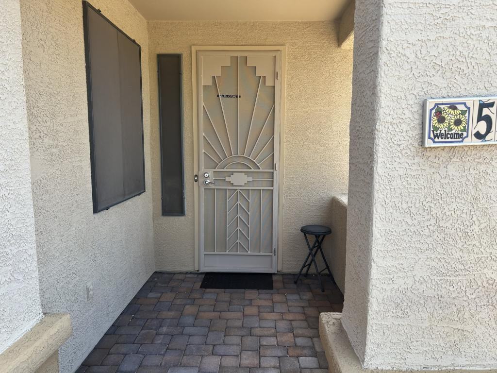 540 N Mazatzal Dr - Photo 2 of 21