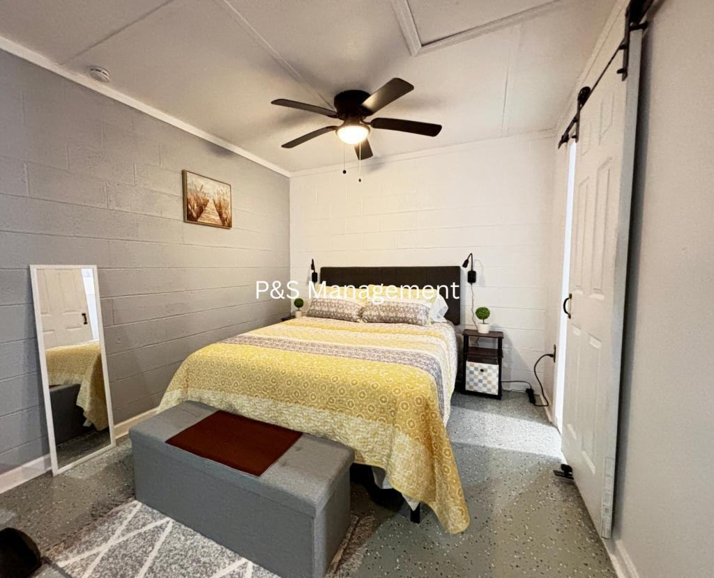8706 6th Ave - Photo 4 of 6