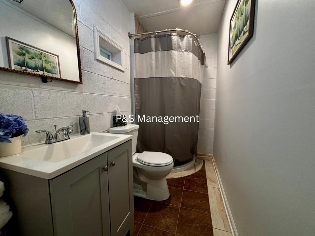 8706 6th Ave - Photo 5 of 6