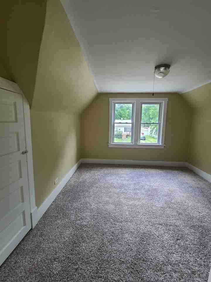1011 W Tremont St - Photo 6 of 14
