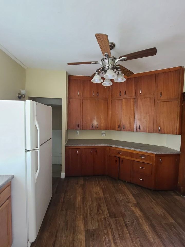 1011 W Tremont St - Photo 7 of 14