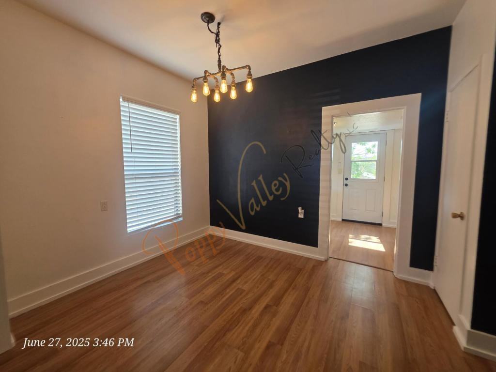 305 Grandview Ave - Photo 6 of 13