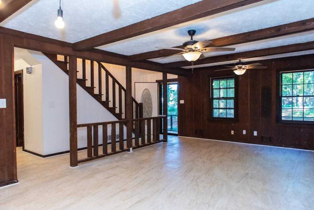 8288 Webb Rd - Photo 5 of 16