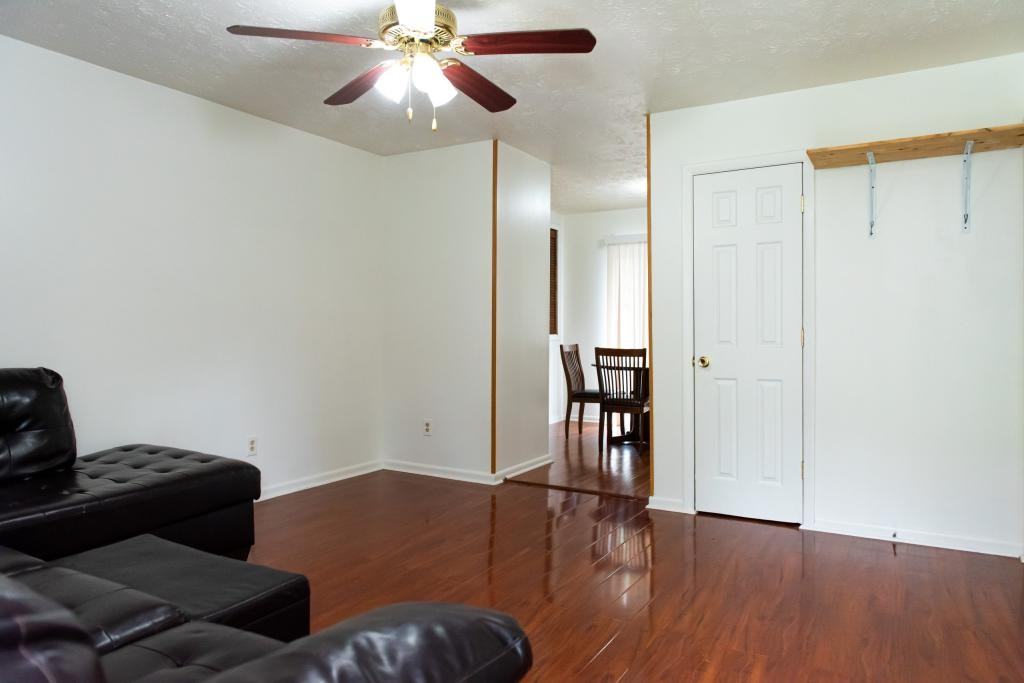 6205 Fieldcrest Dr - Photo 3 of 17
