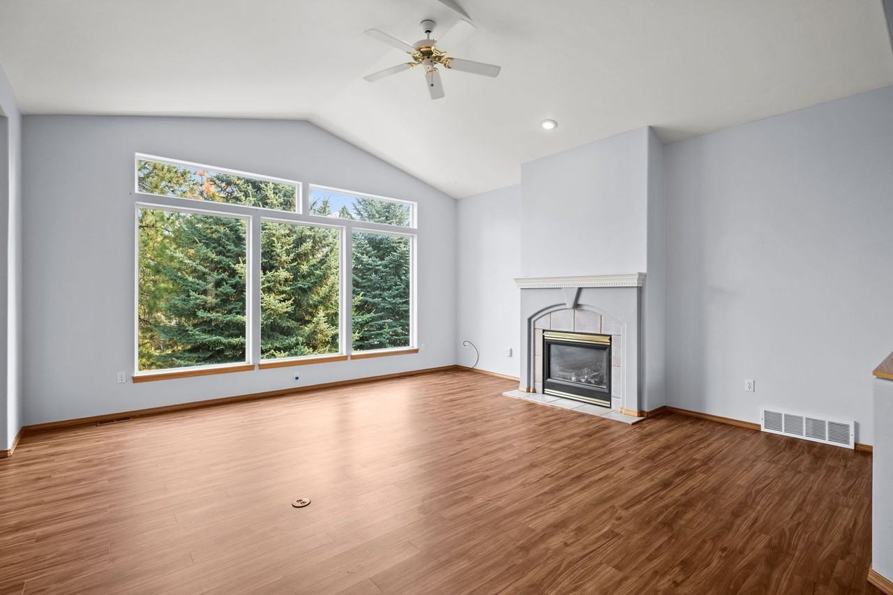 110 W Moran View Ave - Photo 5 of 49