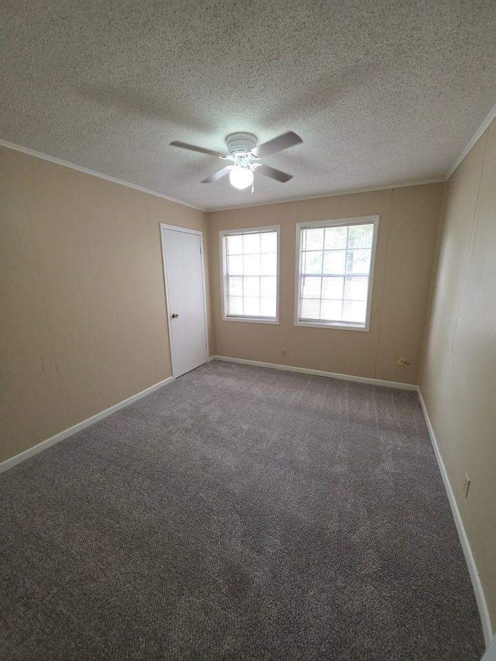 1113 Avenue 4 Ne - Photo 5 of 16