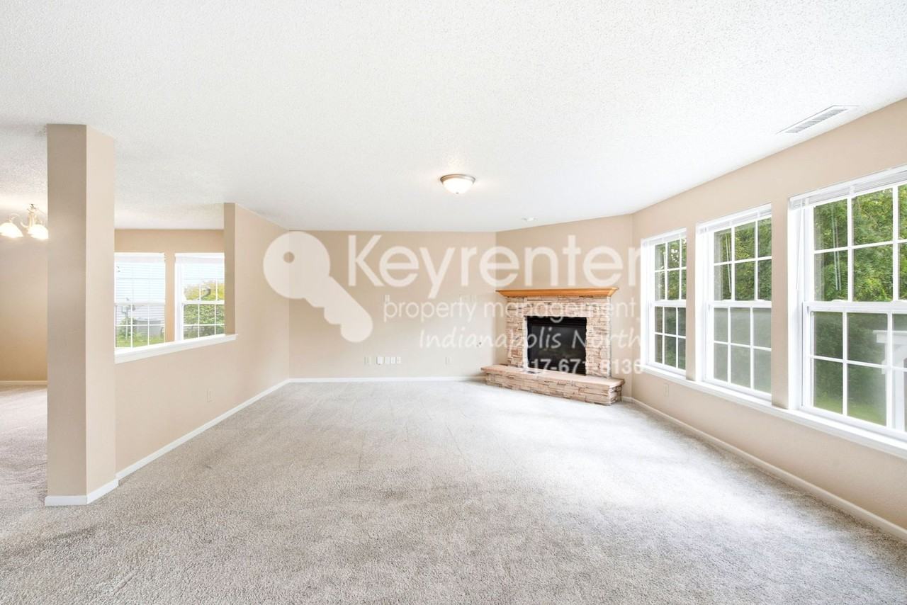 8637 Belle Union Pl - Photo 4 of 17