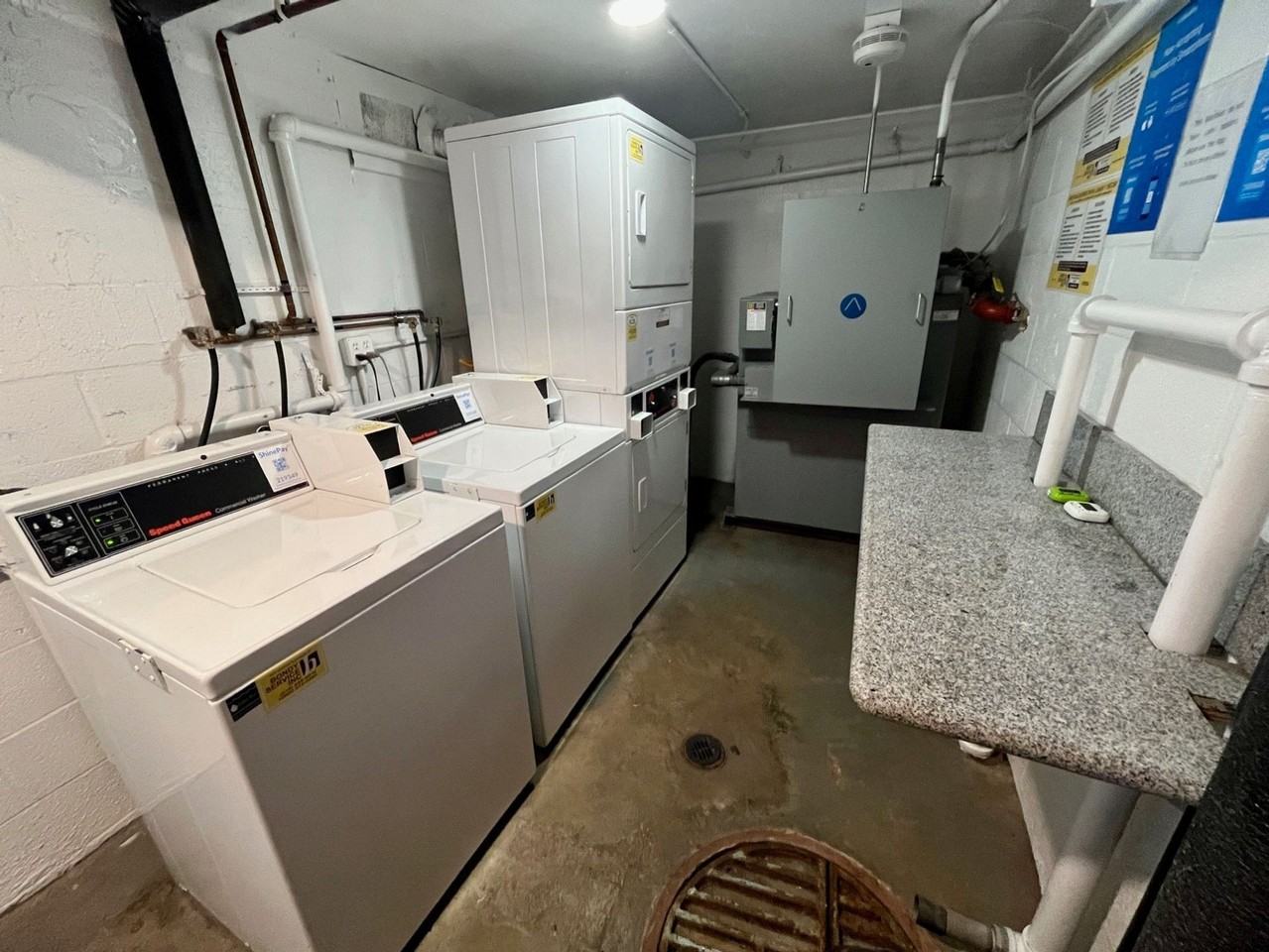 204 Washington Ave - Photo 3 of 4