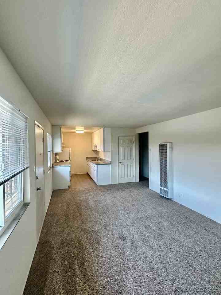 15111 Washington Ave #25 - Photo 5 of 9