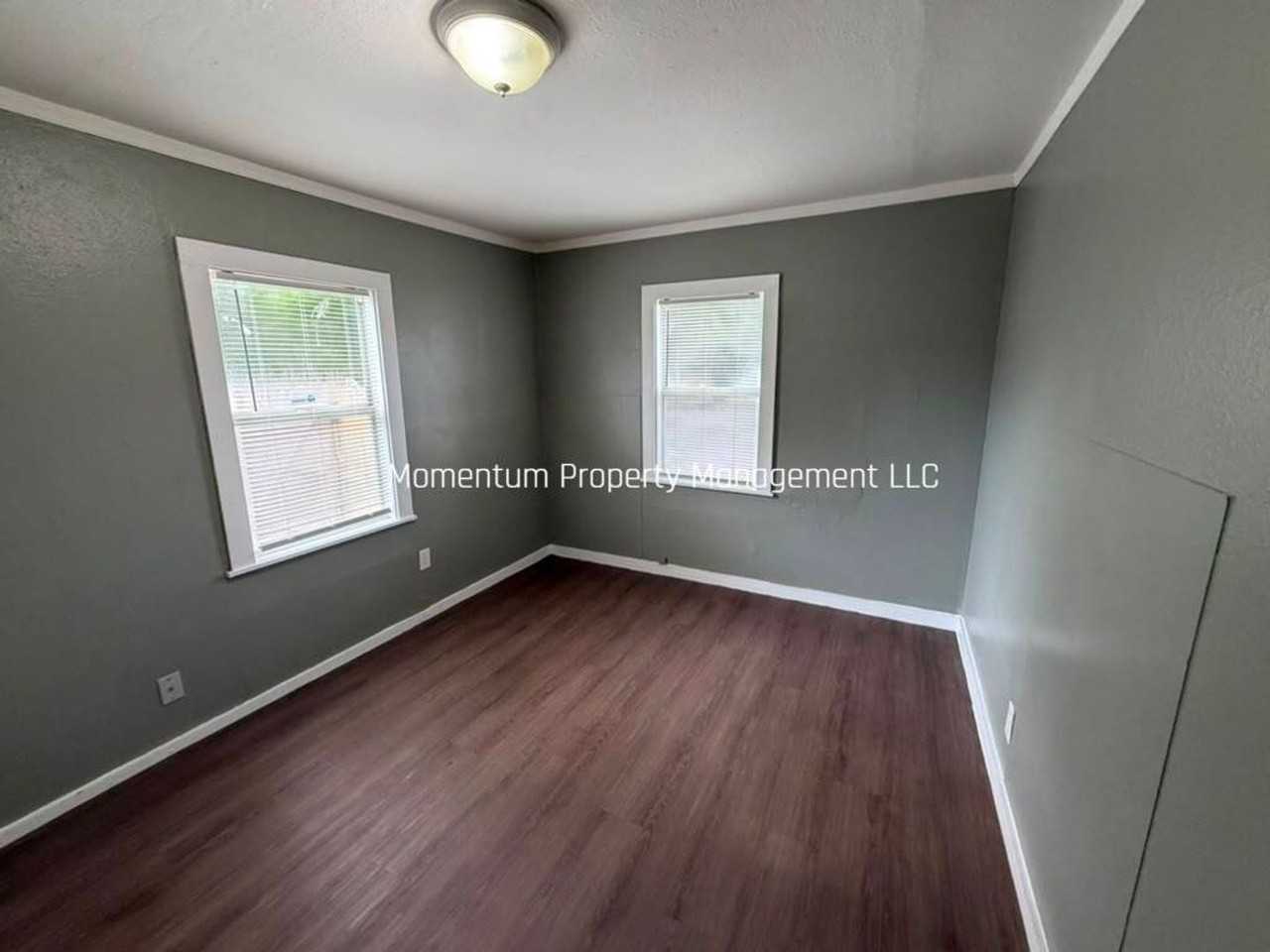 2112 E Bird St - Photo 5 of 12