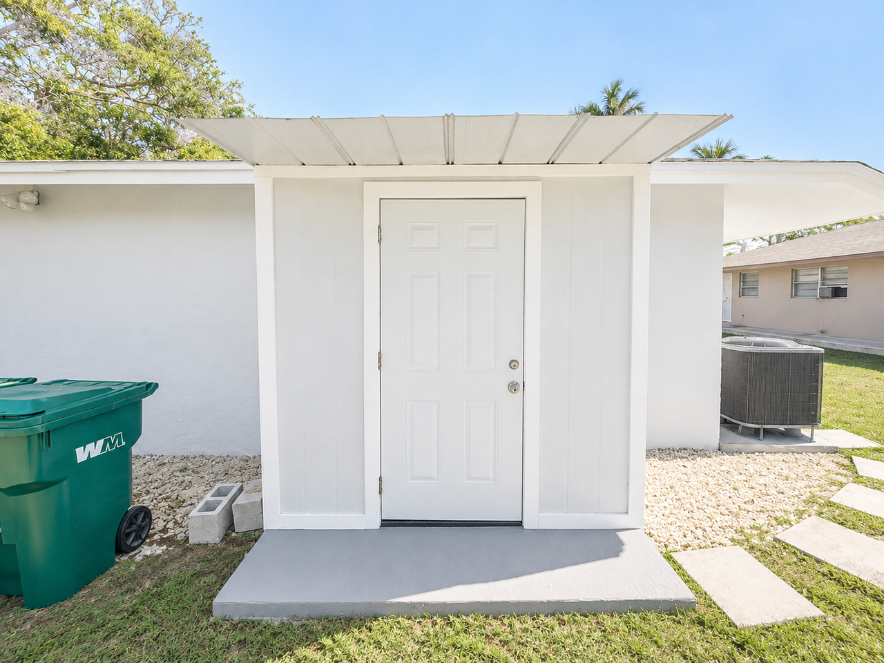820 Central Dr - Photo 7 of 7