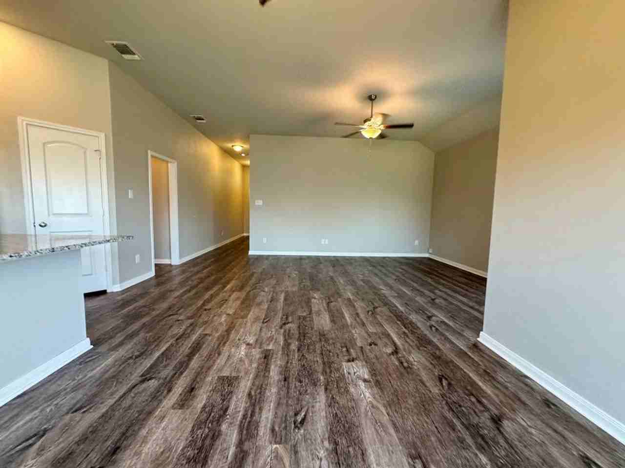 1908 Delano Dr - Photo 6 of 37