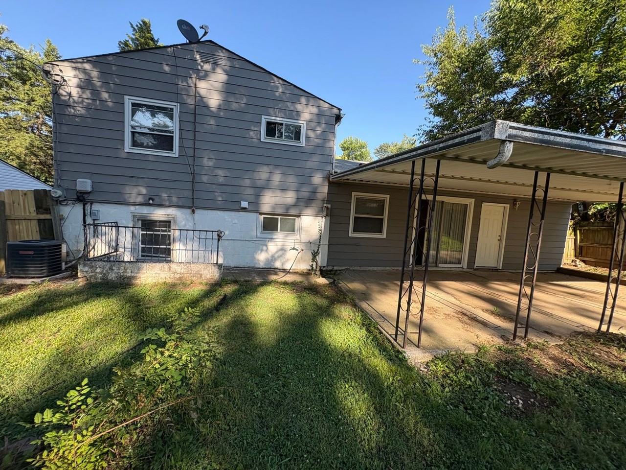 4131 Klepinger Rd - Photo 2 of 19