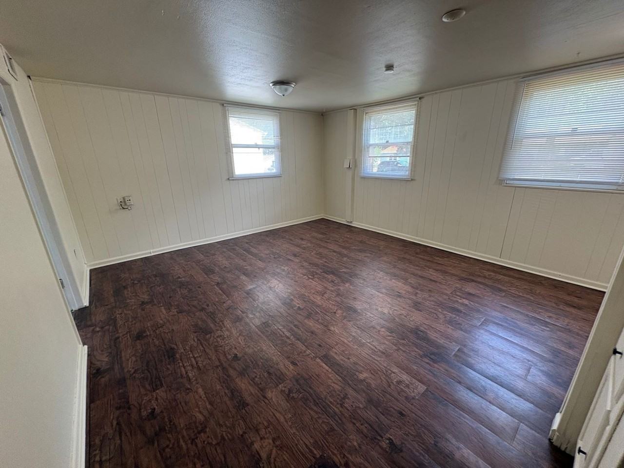 4131 Klepinger Rd - Photo 6 of 19