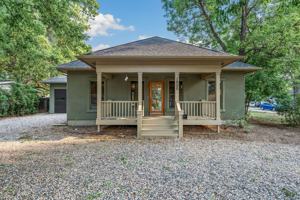 featured image of 1800 W Mulberry St