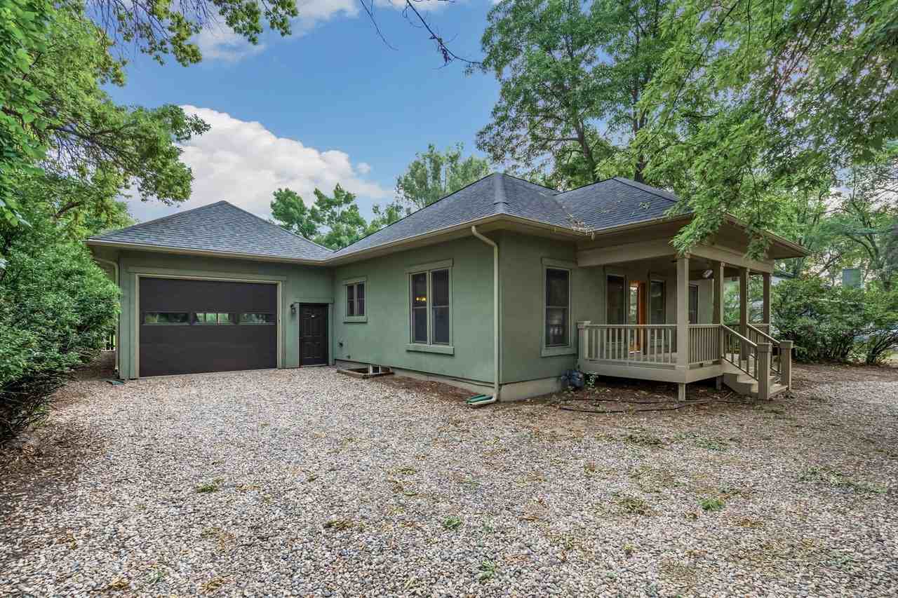 1800 W Mulberry St - Photo 2 of 33