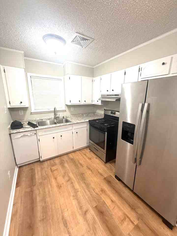 6319 Pinebrook Dr - Photo 6 of 14