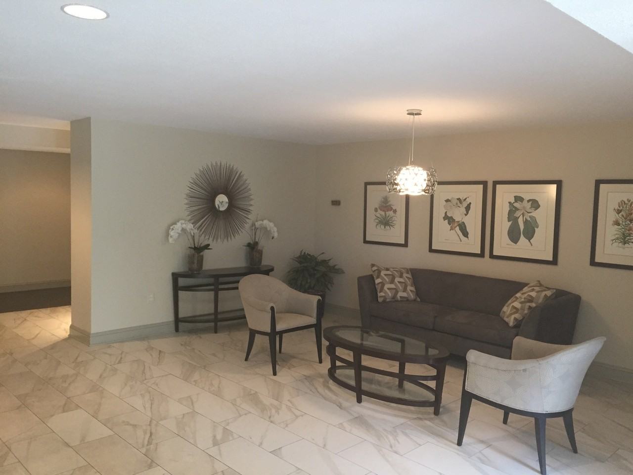 7400 Lakeview Dr - Photo 2 of 6