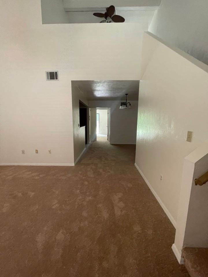 3504 Nw 37th Ave - Photo 5 of 25