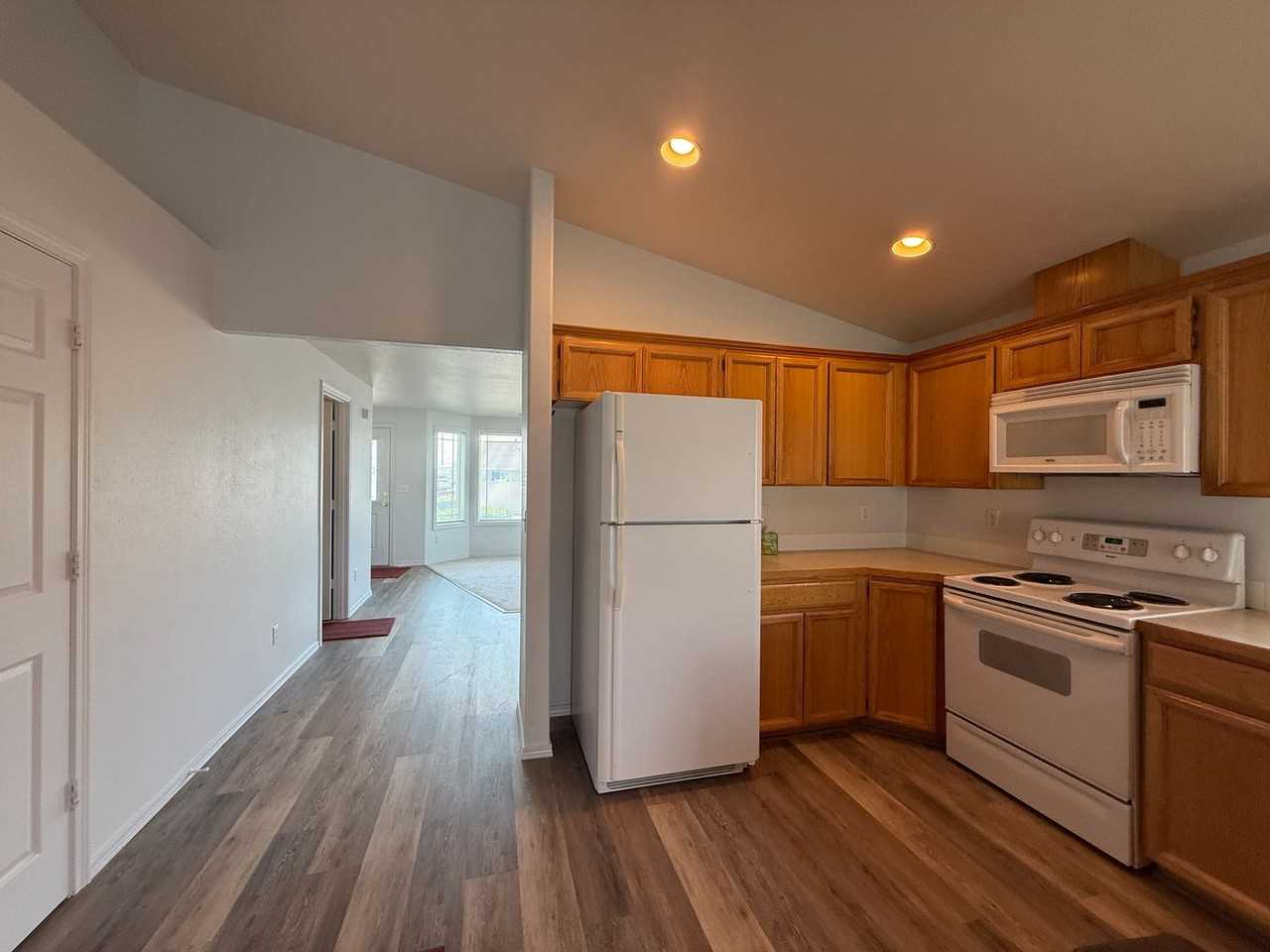 4603 Messara Ln - Photo 4 of 20